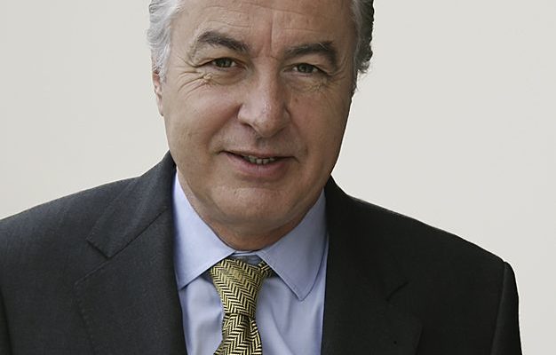Estudio de Comunicación - Ladislao Azcona - Presidente