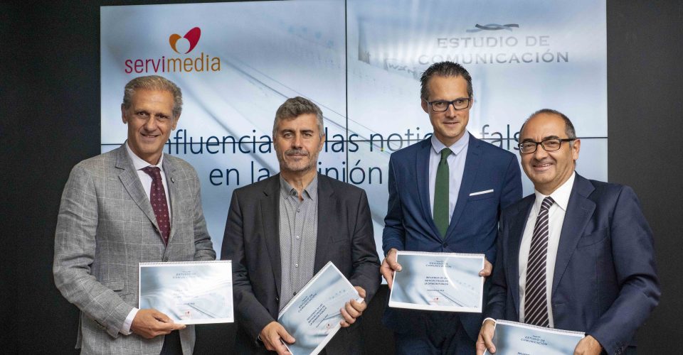 Presentación estudio fake news-Estudio de Comunicación