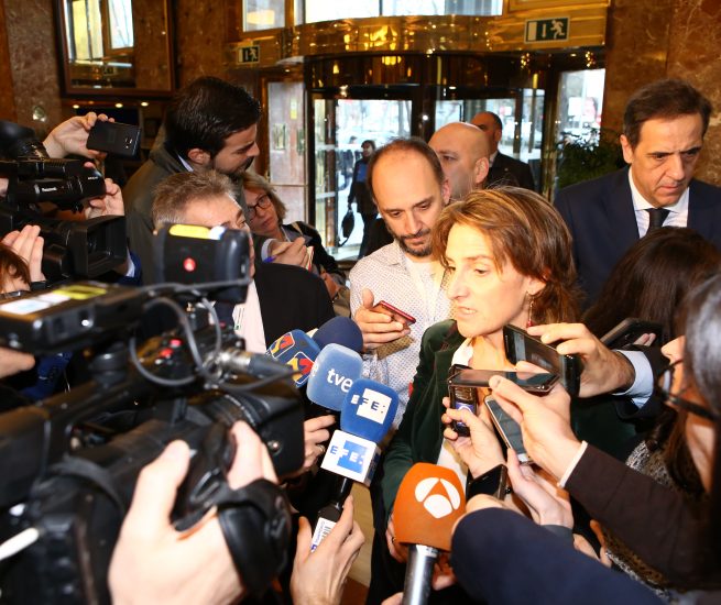 Teresa Ribera Ministra para la transición ecológica con la prensa