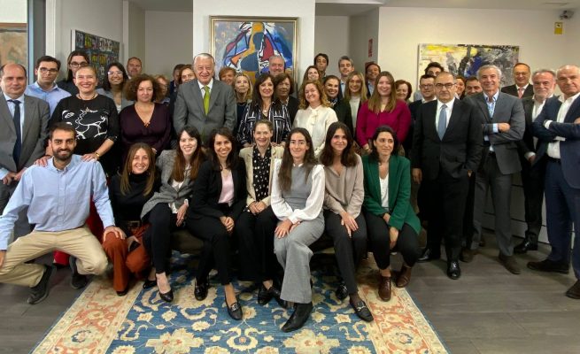 equipo estudio de comunicación